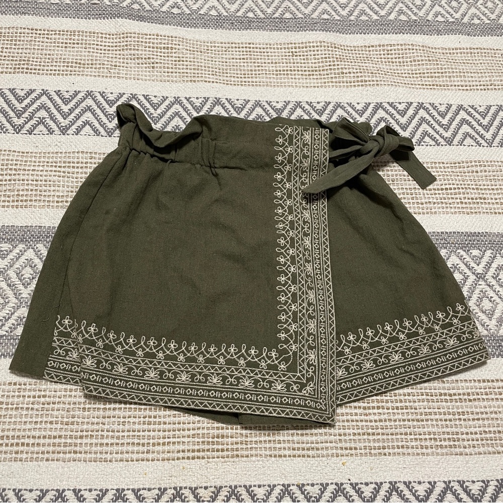 entro - Olive Green Embroidered Wrap Skort